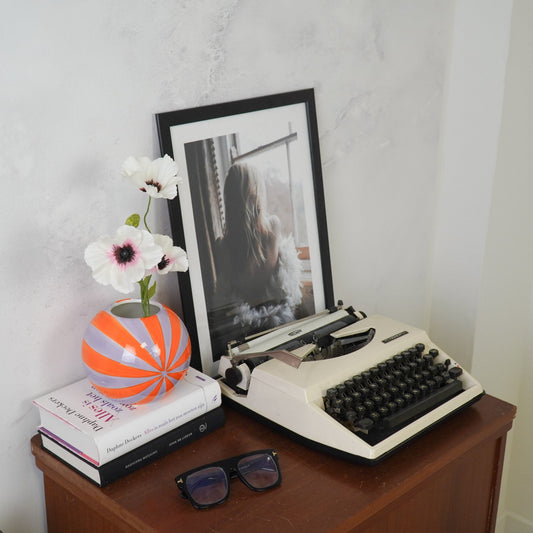 Vaas - Bloemenvaas Swirl- Dolomiet - Oranje/Lila - 15x15x13,5cm