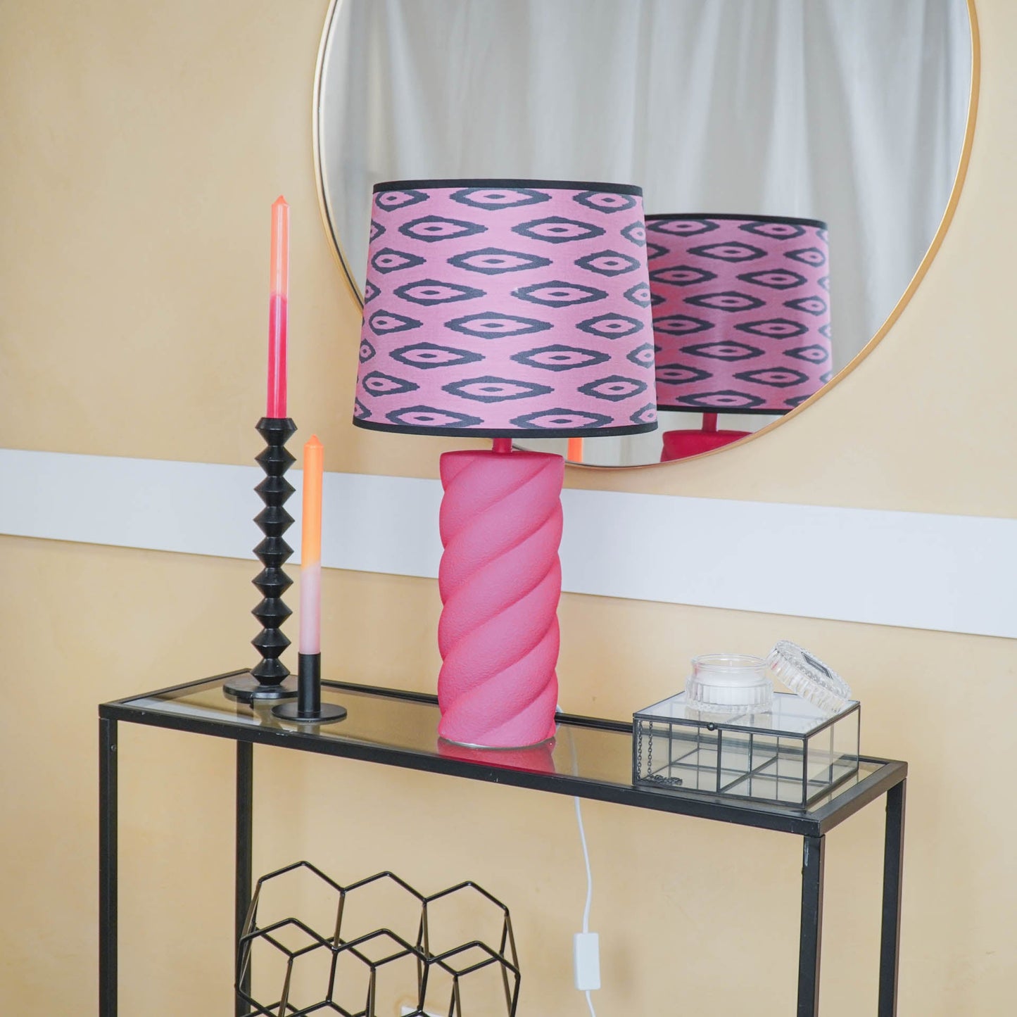 Tafellamp -  Gedraaide Spek - Keramiek - Neon Roze - 12x12x28cm