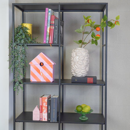 Klok- Wandklok Koekoeksklok - Gestreept Patroon-Oranje/ Roze - 24x27x9cm