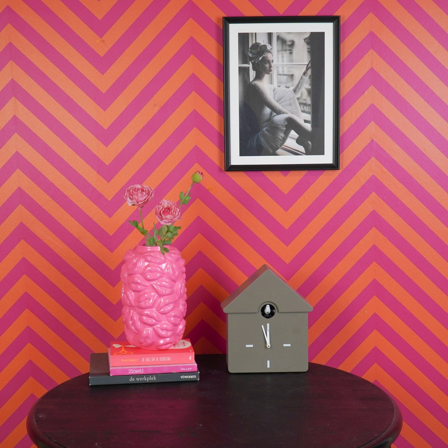 Klok- Wandklok Koekoeksklok - Taupe - 24x27x9cm