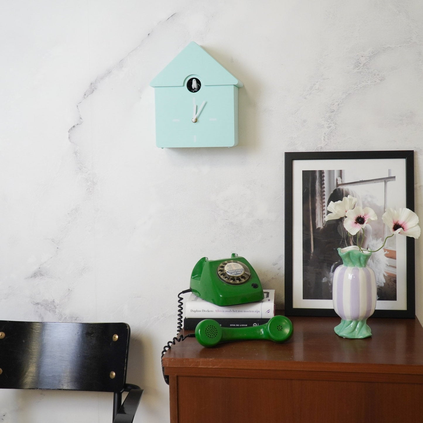 Klok- Wandklok Koekoeksklok - Light Green- 24x27x9cm