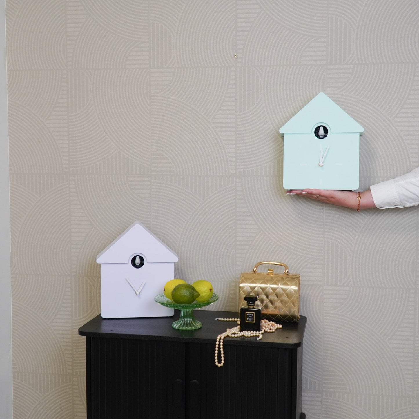 Klok- Wandklok Koekoeksklok - Light Green- 24x27x9cm