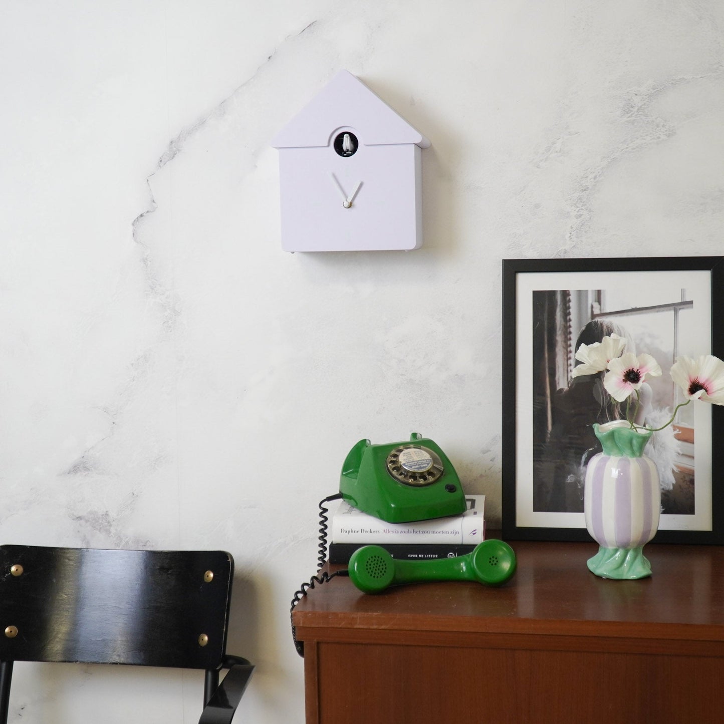 Klok- Wandklok Koekoeksklok - Lila- 24x27x9cm