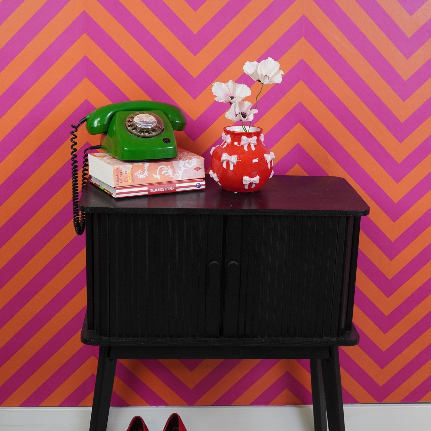 Vaas - Flesvaas Strikjes Dolomiet Rood/ Roze - 14,5x14,5x13cm